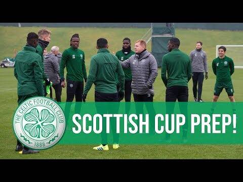 TRAINING: Celtic manager Neil Lennon prepares the Bhoys for Hibs!