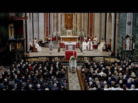 Billy McNeill’s Funeral & Cortege &ndash; Celtic Legend laid to rest