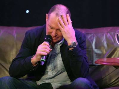 Gazza shows his true colours once again Gazza shows his true colours once again