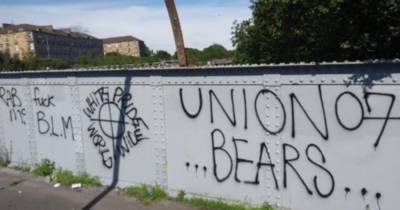 Twitter reacts to knuckledraggers in George Square Twitter reacts to knuckledraggers in George Square