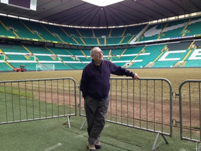 “People in Glass Houses shouldn’t throw Tomatoes!” the funny wee bowlie legged Lisbon Lion “People in Glass Houses shouldn’t throw Tomatoes!” the funny wee bowlie legged Lisbon Lion