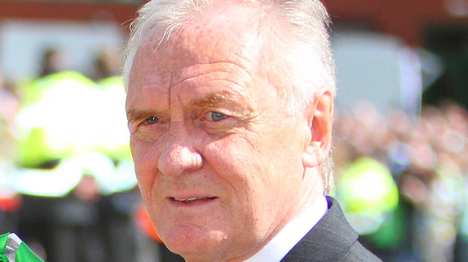 BACK HOME: THE TRUTH BEHIND DAVIE HAY’S DRAMATIC RETURN – 37 YEARS AGO (Part One) BACK HOME: THE TRUTH BEHIND DAVIE HAY’S DRAMATIC RETURN – 37 YEARS AGO (Part One)