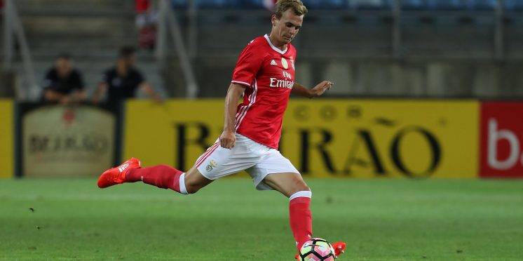 Leeds line up move to sign star defender to replace Ben White next season Leeds line up move to sign star defender to replace Ben White next season