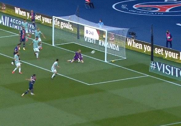 Video: Poor effort from Scott Bain for PSG’s third shows why Celtic need to replace Fraser Forster immediately Video: Poor effort from Scott Bain for PSG’s third shows why Celtic need to replace Fraser Forster immediately