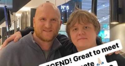 Lewis Capaldi praised by legendary Celtic striker John Hartson as photo resurfaces Lewis Capaldi praised by legendary Celtic striker John Hartson as photo resurfaces