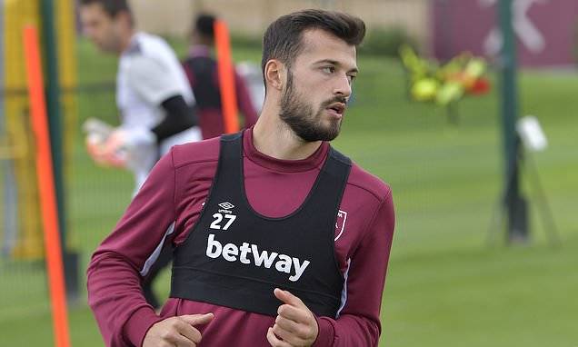Celtic complete the signing of Swiss striker Albian Ajeti for an undisclosed fee from West Ham Celtic complete the signing of Swiss striker Albian Ajeti for an undisclosed fee from West Ham