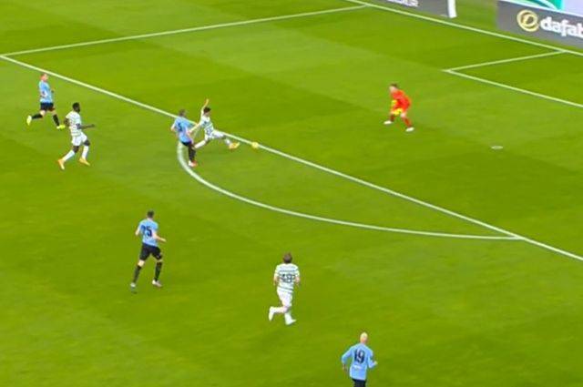 Video: Elyounoussi strikes early for Celtic vs KR Reykjavik thanks to a perfect first touch Video: Elyounoussi strikes early for Celtic vs KR Reykjavik thanks to a perfect first touch