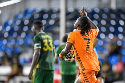 The time is right for Celtic to move for Houston Dynamo winger Alberth Elis The time is right for Celtic to move for Houston Dynamo winger Alberth Elis