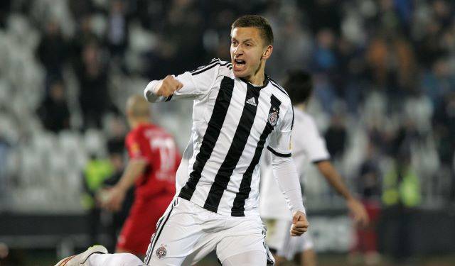 Celtic linked with another Atletico Madrid youngster after striker told he can leave for €500k Celtic linked with another Atletico Madrid youngster after striker told he can leave for €500k