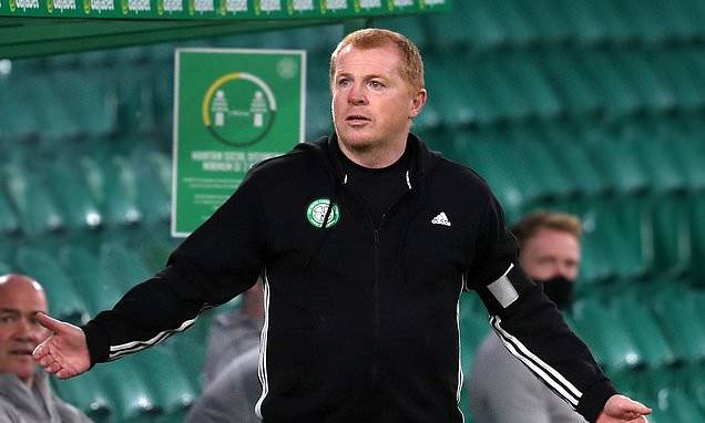 Celtic manager Neil Lennon defends decision to field a starting XI without strikers for second match Celtic manager Neil Lennon defends decision to field a starting XI without strikers for second match