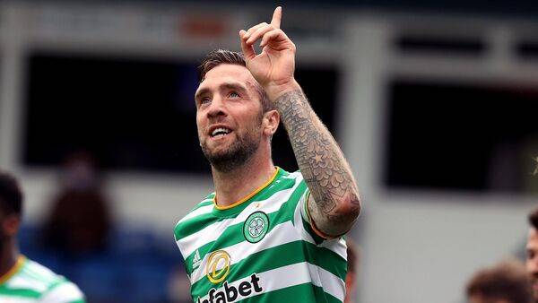 Dream Debut for Duffy as he awaits Paul the Tim selfie Dream Debut for Duffy as he awaits Paul the Tim selfie