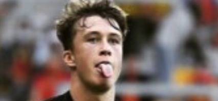 £1.3m MISFIT KICK-STARTS COMEBACK £1.3m MISFIT KICK-STARTS COMEBACK