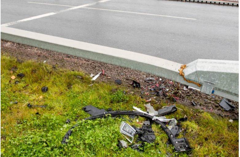 Photos: Celtic star Leigh Griffiths appears to be okay after three vehicle crash on Sunday Photos: Celtic star Leigh Griffiths appears to be okay after three vehicle crash on Sunday