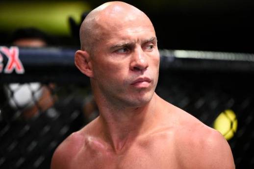 UFC legend Donald ‘Cowboy’ Cerrone joins Celtic family as he’s pictured in club cap alongside Hoops-daft Capaldi UFC legend Donald ‘Cowboy’ Cerrone joins Celtic family as he’s pictured in club cap alongside Hoops-daft Capaldi