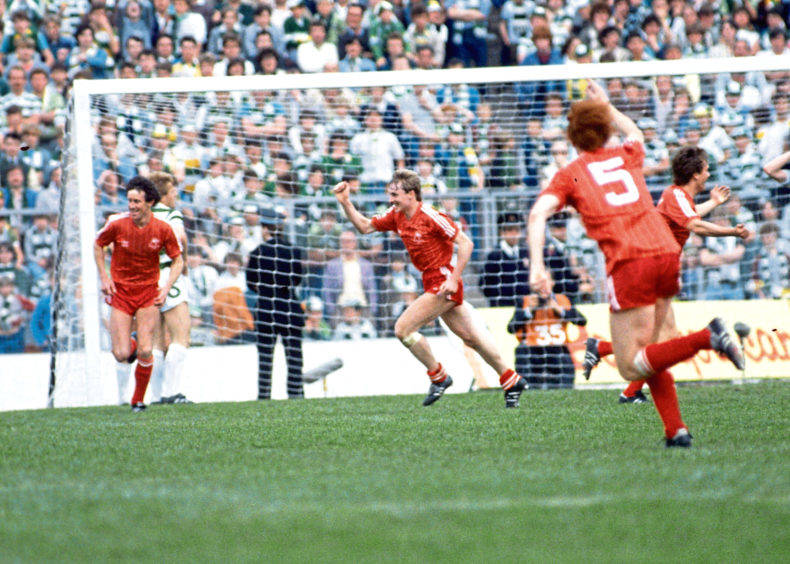 Gothenburg Great Alex McLeish backs young stars to shoot Aberdeen into Scottish Cup final Gothenburg Great Alex McLeish backs young stars to shoot Aberdeen into Scottish Cup final