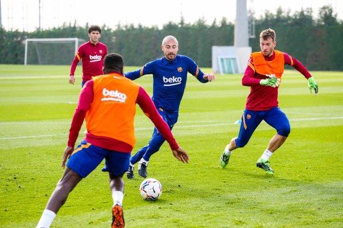 Photos – Larsson outshines Barcelona stars at training Photos – Larsson outshines Barcelona stars at training