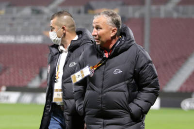 Dan Petrescu reportedly in talks to leave Cluj; Celtic could do worse Dan Petrescu reportedly in talks to leave Cluj; Celtic could do worse