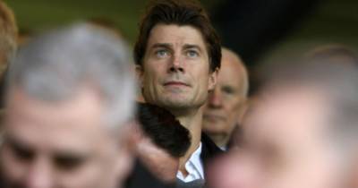 Brian Laudrup suspects Celtic ‘cliques’ amid raging crisis Brian Laudrup suspects Celtic ‘cliques’ amid raging crisis
