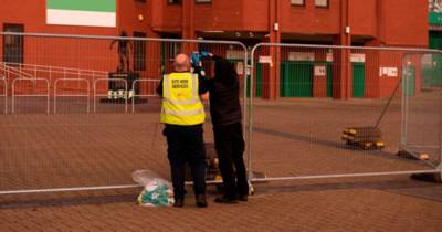 Celtic protest messages vanish from Parkhead’s ring of steel Celtic protest messages vanish from Parkhead’s ring of steel