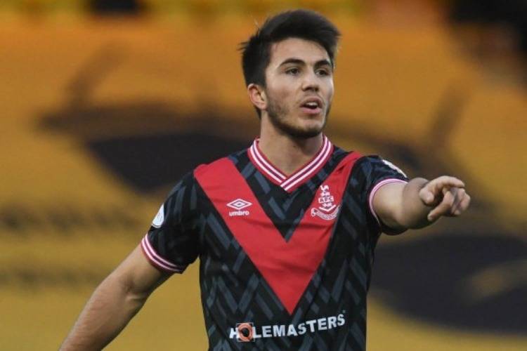Bids for Celtic and Rangers target Thomas Robert ‘not far away’, says Airdrie boss Ian Murray Bids for Celtic and Rangers target Thomas Robert ‘not far away’, says Airdrie boss Ian Murray