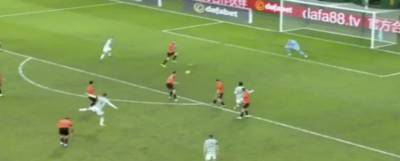 Video: Another brilliant strike as Turnbull makes it 2-0 Video: Another brilliant strike as Turnbull makes it 2-0