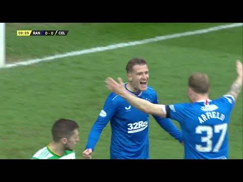 Steven Davis with the acrobatics! | Rangers v Celtic Steven Davis with the acrobatics! | Rangers v Celtic