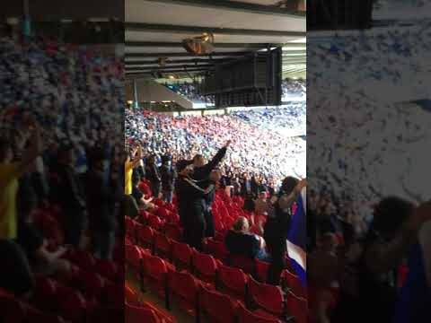 Scotland fans BOOGIE! Euro 2020 oh yes sir! 14/6/21#shorts Scotland fans BOOGIE! Euro 2020 oh yes sir! 14/6/21#shorts