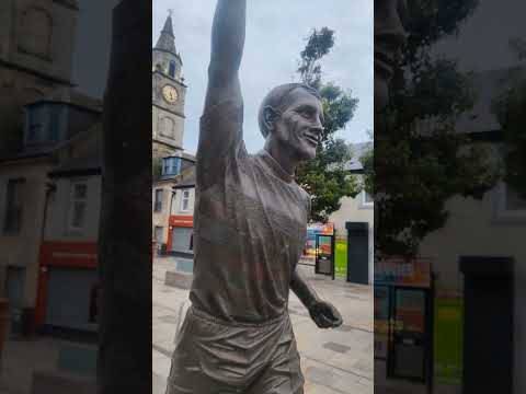 Wee trip out to see the Bobby Lennox statue in Saltcoats! #saltcoats #lisbonlions #celticfc