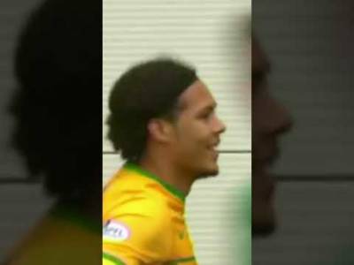 Virgil van Dijk Scores Sensational Free Kick #shorts #celtic