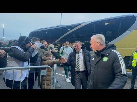 Celtic Team Arriving Before the St Mirrir V Celtic Game!!!