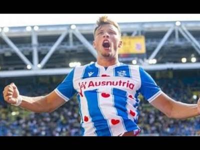 Van Hooijdonk To Celtic Back On This January??