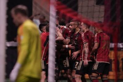 Video – A first American hat-trick for Giorgos Giakoumakis