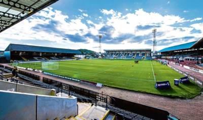 Dens Park game off but there a St Patrick’s Day Glasgow Derby on BBC Alba at 4pm