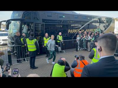 Celfic Team Bus Arriving Before the Livingston V Celtic Game!!!