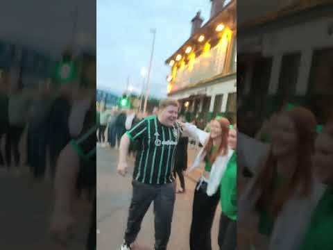 CELTIC HUDDLE OUTSIDE THE BRAZEN HEAD! #3inarow
