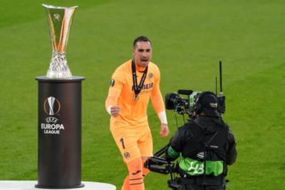 Two out-of-contract players that could solve problem positions at Celtic