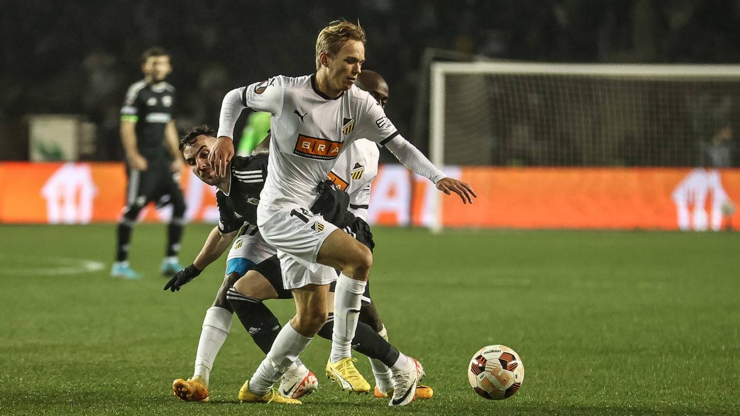 Celtic eyeing move for €4 million Swedish midfielder