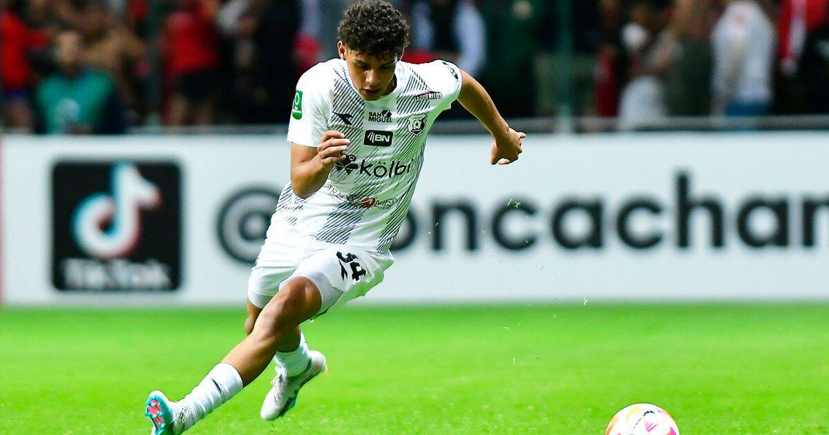 Andy Rojas puts Celtic on transfer alert as second bid lands for Herediano starlet