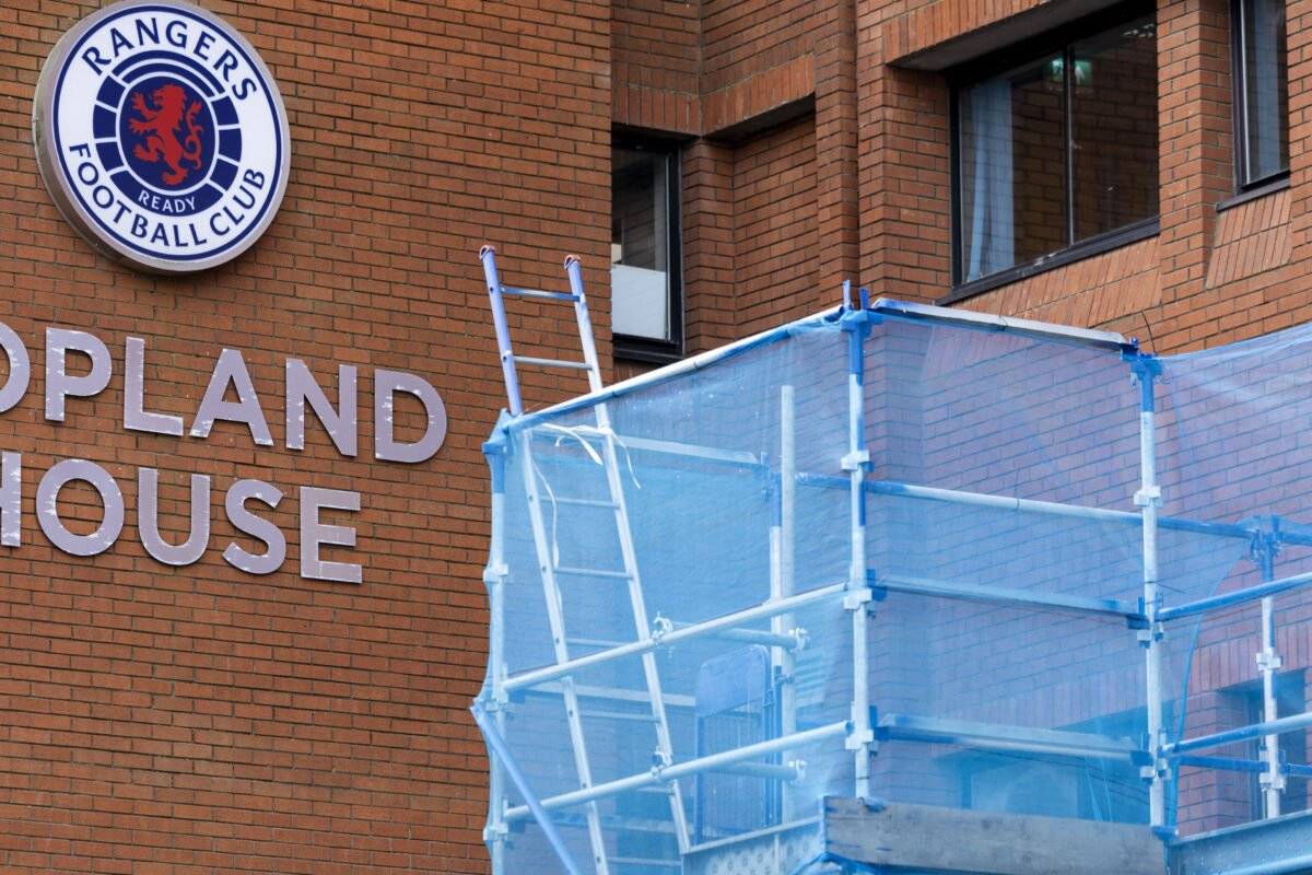 The SMSM continues to focus on the transfer inactivity at Celtic Park, all while making complete idiots of themselves when it comes to the Ibrox debacle
