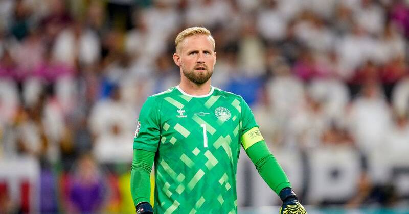 Kasper Schmeichel hailed as ideal successor to Joe Hart between the posts at Celtic
