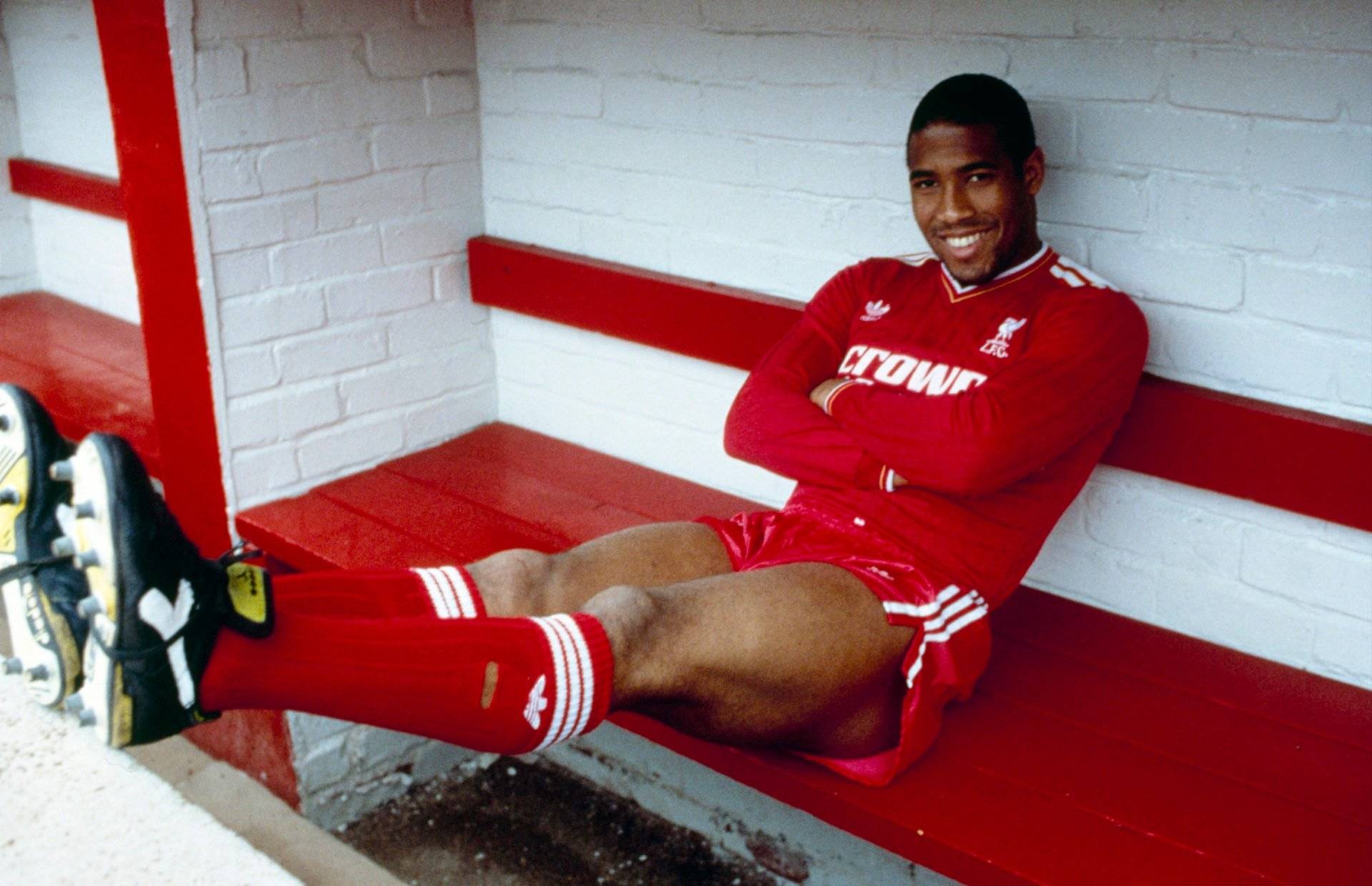 John Barnes explains why Liverpool should consider signing £25m Everton target