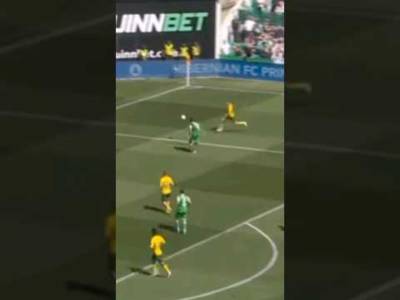 Should This Have Been A Penalty On Alistair Johnstone? #celtic #celticfc #football #spfl #hibs