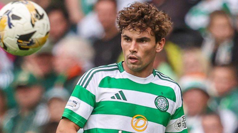 Brighton make formal bid for Celtic’s O’Riley