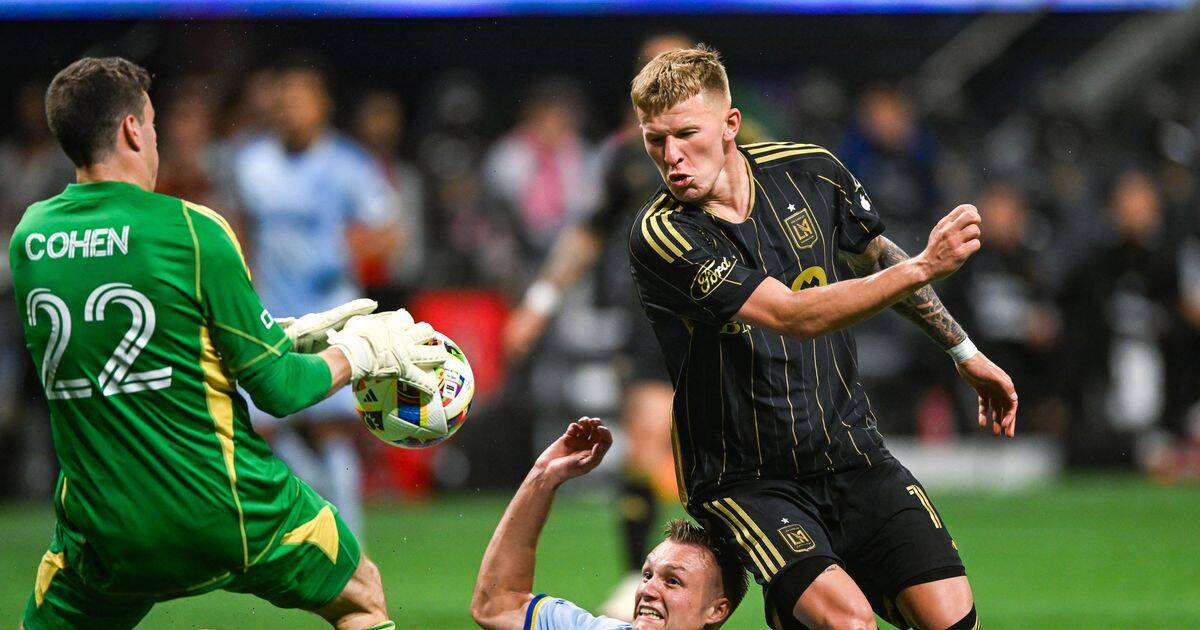 Mateusz Bogusz Celtic transfer talks begin as LAFC midfielder targeted