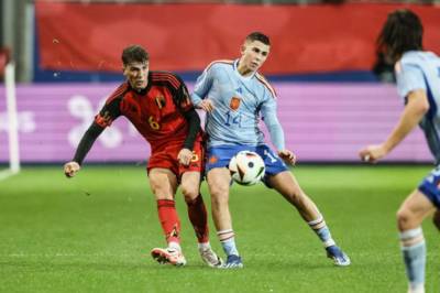 Doubts cast over Arne Engels to Celtic transfer as Augsburg boss delivers shock verdict on midfielder’s future Doubts cast over Arne Engels to Celtic transfer as Augsburg boss delivers shock verdict on midfielder’s future