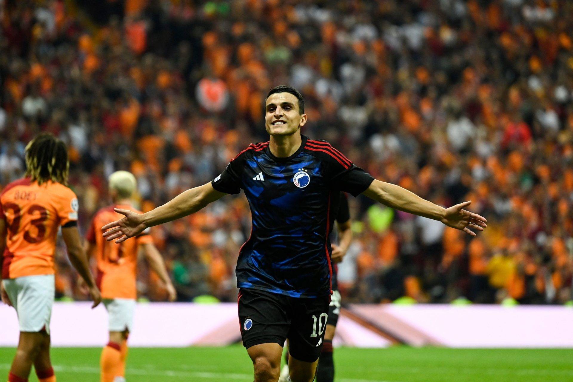 Mohamed Elyounoussi on his Celtic love and how he still keeps in contact with ex-teammates