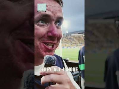 REAL MADRID PLAYERS GIVE SLANEY A WAVE