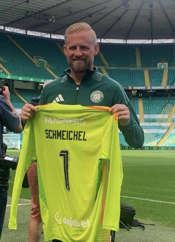 Celtic’s Kasper Schmeichel equals longstanding goalkeeping record
