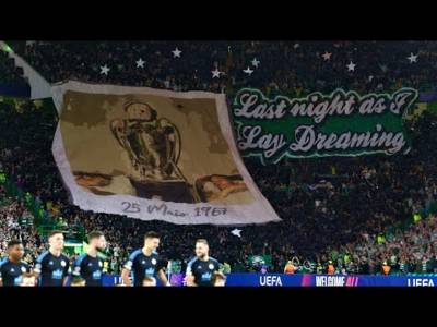 Amazing Celtic Fans Tifo – Slovan Bratislava Champions League – ‘Last Night As I Lay Dreaming’