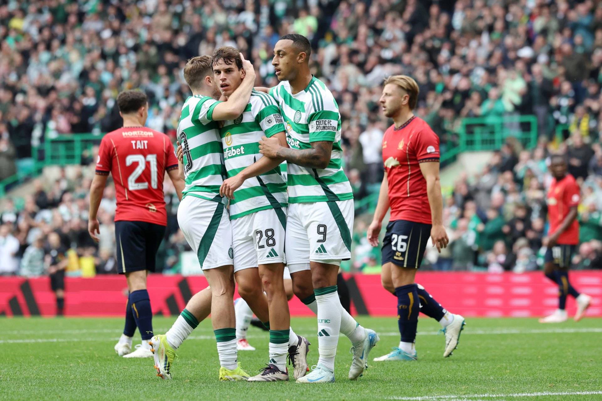 Adam Idah spells out the difference between training at Celtic and Norwich City